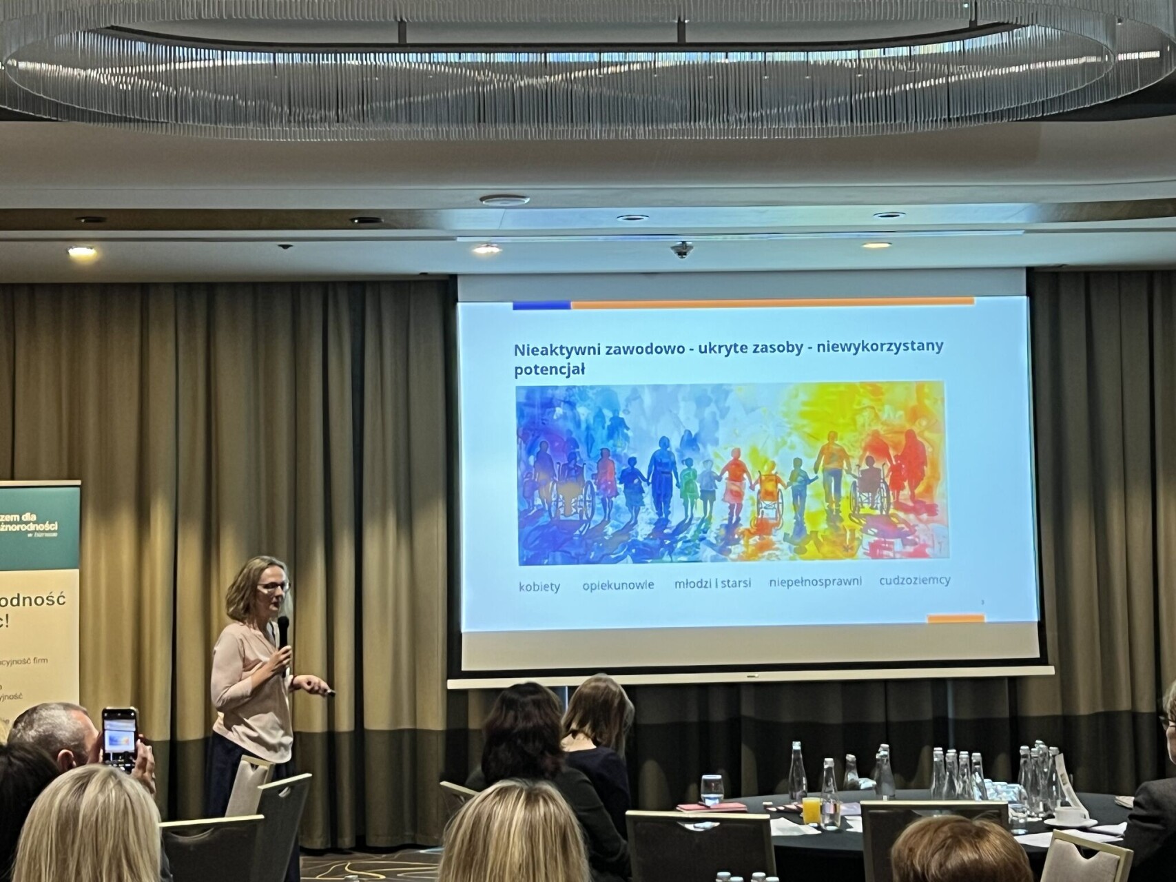 Jak firmy widzą różnorodność? – PARP na konferencji Różnorodność ma moc!