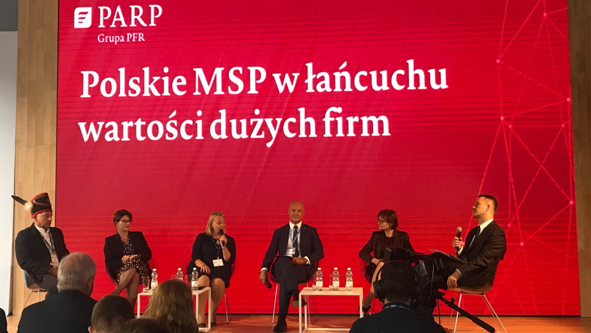 Paneliści w trakcie debaty, od lewej: Krzysztof Maurer - Tłocznia Maurer, Patrycja Klarecka - PKN...