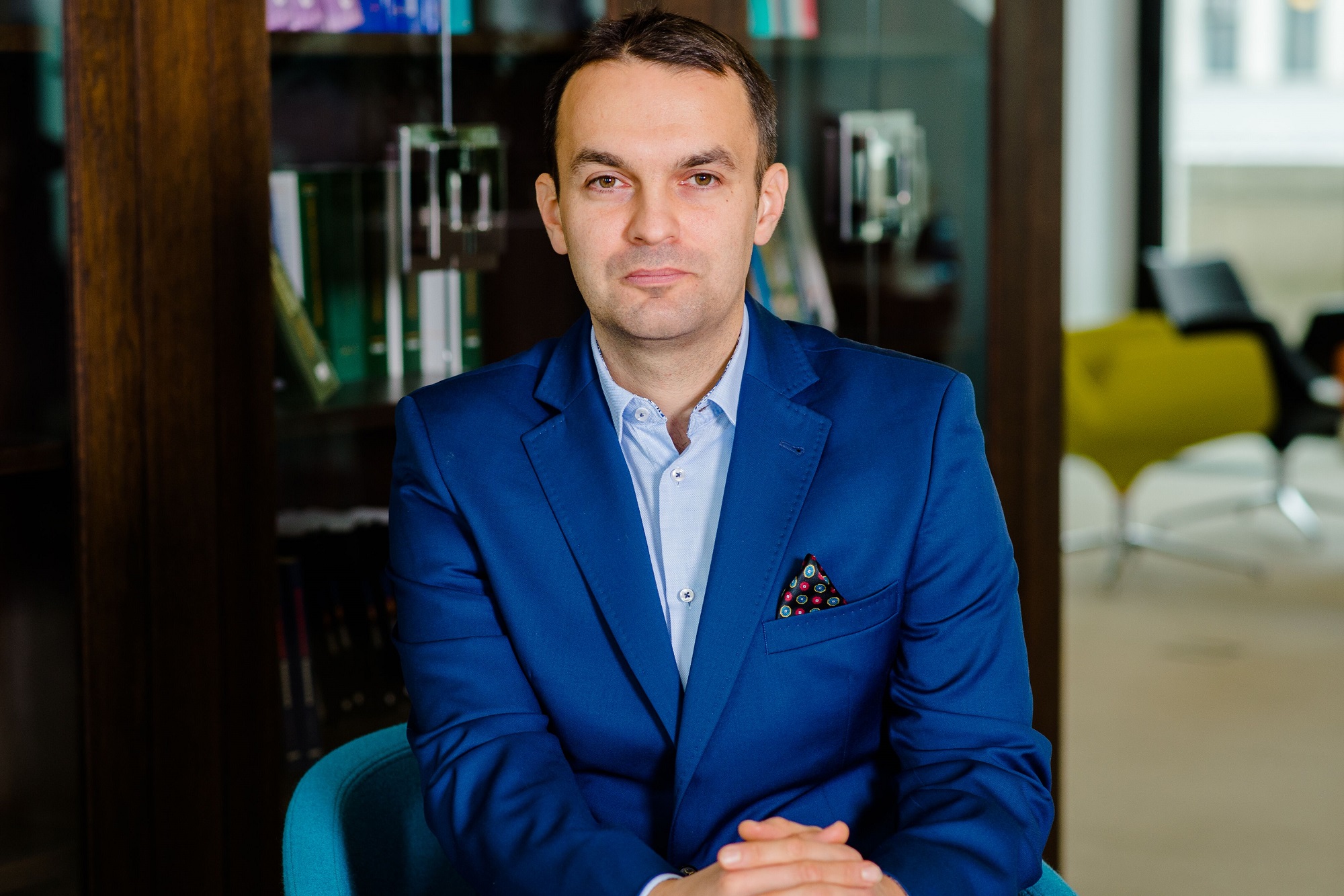 Zdjęcie przedstawiające wiceprezesa PARP, Mikołaja Różyckiego