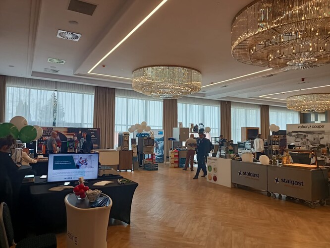 Sześć przedstawionych przez BREO prelekcji podczas trzech konferencji promujących ofertę PARP w...