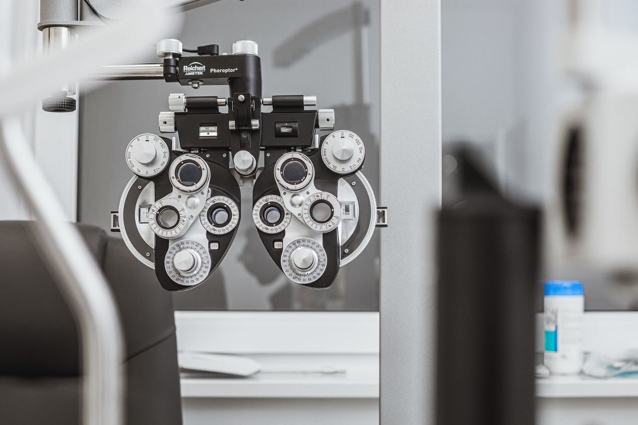 Urządzenie do badania oczu