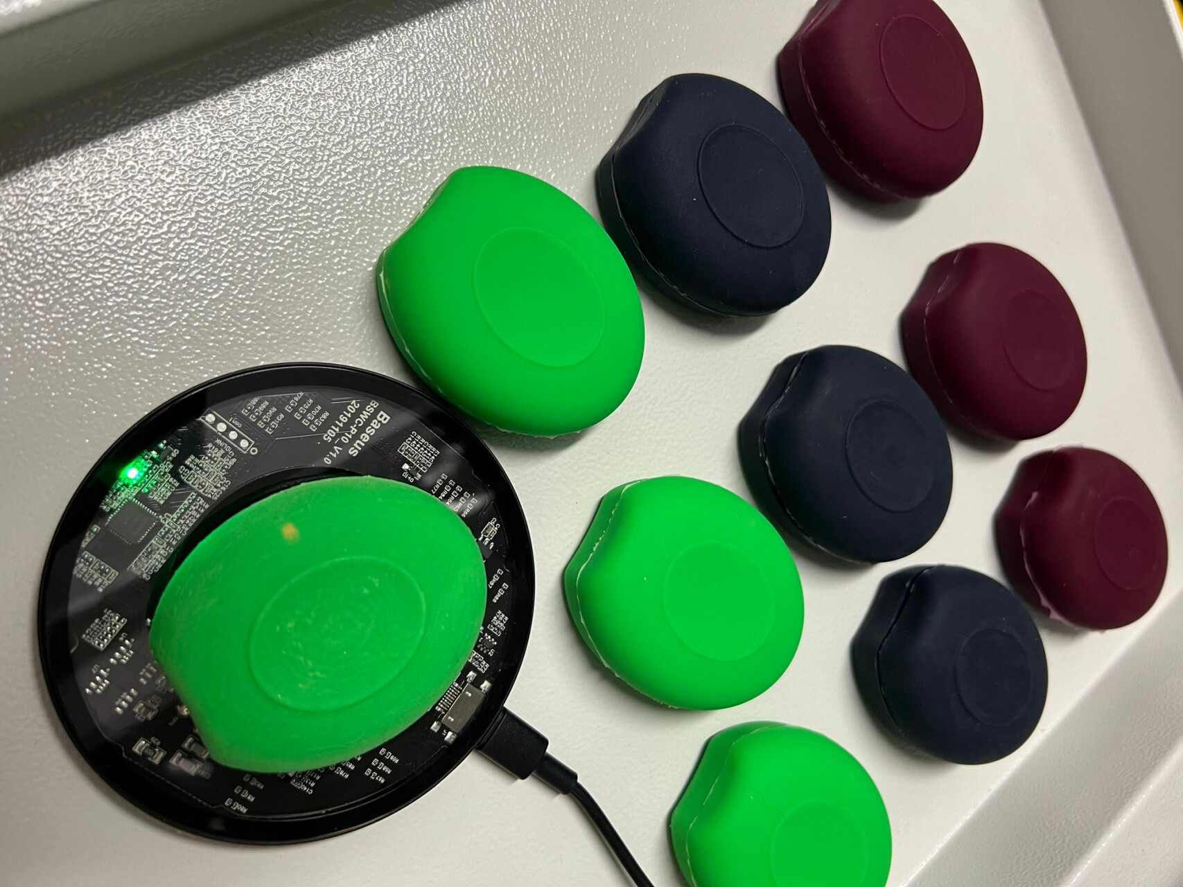 Urządzenie Midgard - 3 kolory i kształty; Midgard device - 3 colours and shapes